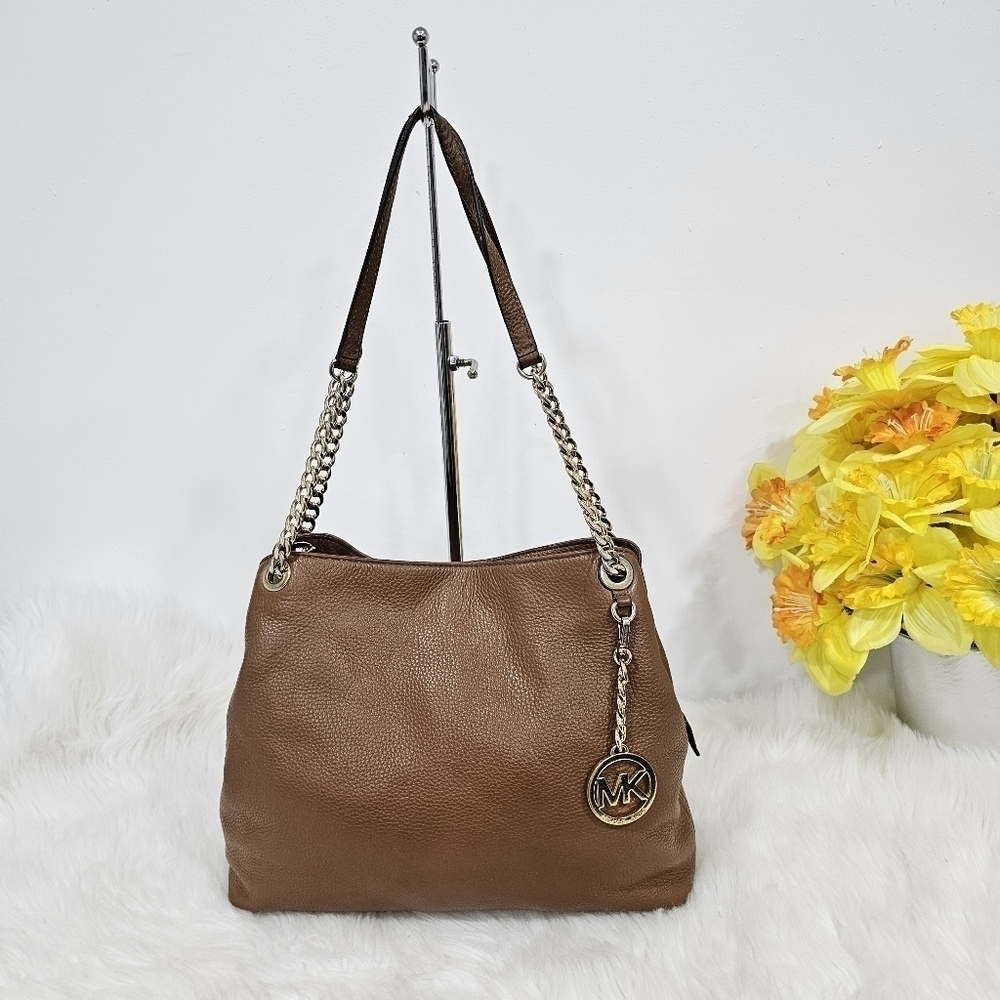 Michael Kors jet set large shoulder brown leather bag